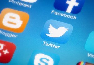 Twitter-icon-on-smart-phone
